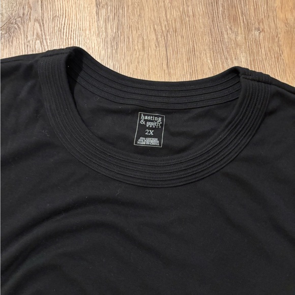 Hastings and Smith Women’s Plus T-shirt 2x Black Short Sleeve Relaxed Fit NWT - Picture 4 of 5